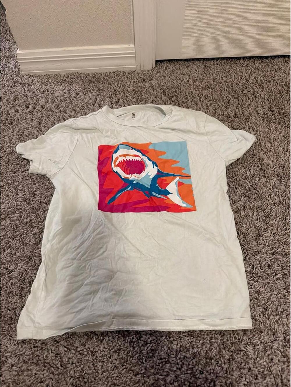 Gap Kids XL White Colorful Shark Graphic Casual T-Shirt